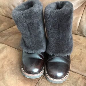 Ugg Brown Leather boots